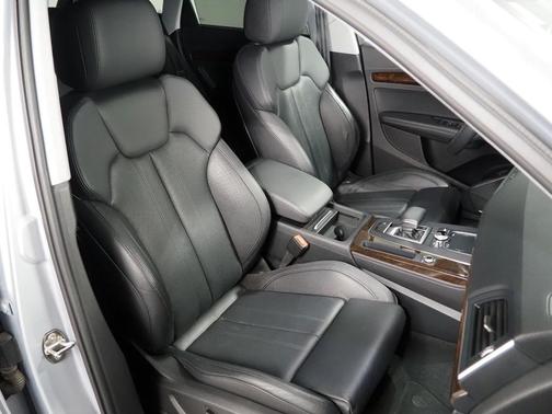 2020 Audi Q5 45 Premium Plus