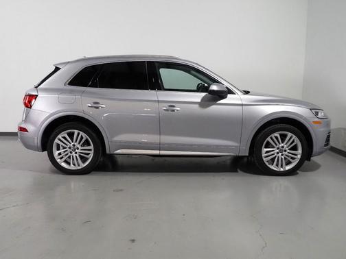 2020 Audi Q5 45 Premium Plus