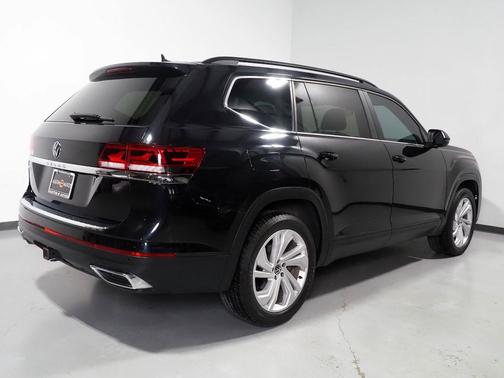 2021 Volkswagen Atlas 3.6L SE w/Technology