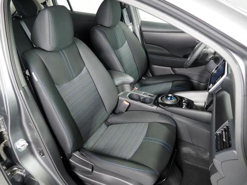 2024 Nissan Leaf SV PLUS