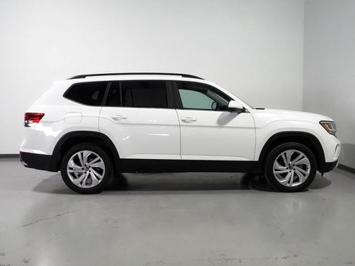 2023 Volkswagen Atlas 3.6L SE w/Technology