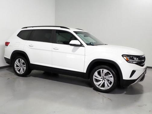 2023 Volkswagen Atlas 3.6L SE w/Technology