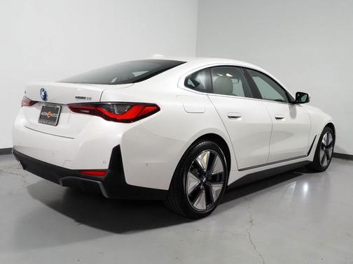 Mineral White Metallic 2023 BMW i4 Gran Coupe eDrive35