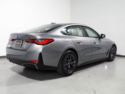 Skyscraper Grey Metallic 2023 BMW i4 Gran Coupe eDrive35