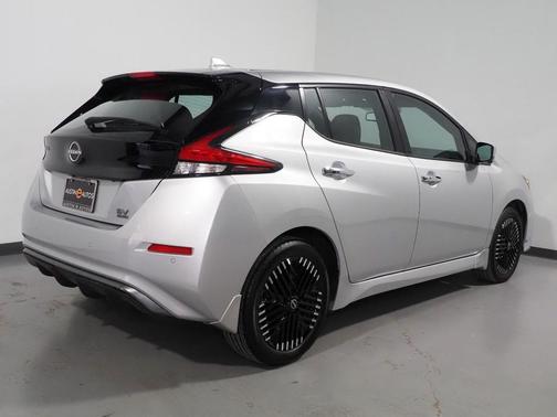 2024 Nissan Leaf SV PLUS