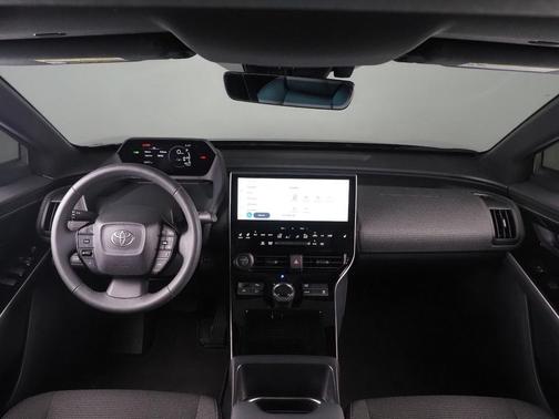 2025 Toyota bZ4X XLE