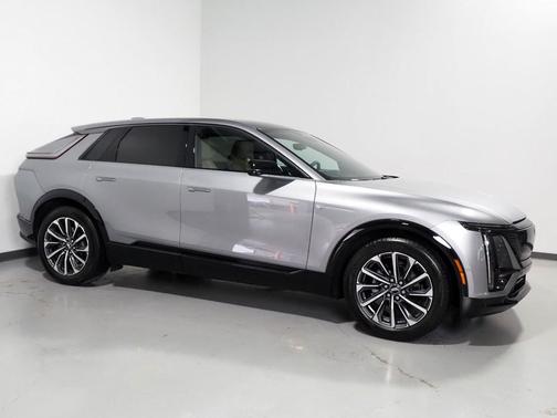 2024 Cadillac LYRIQ V