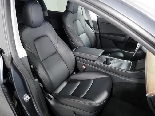 2023 Tesla Model Y Performance Dual Motor All-Wheel Drive