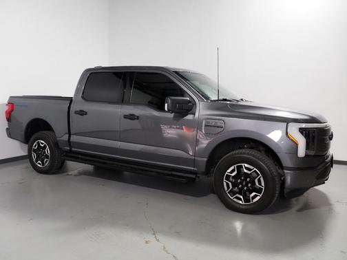 2023 Ford F-150 Lightning XLT