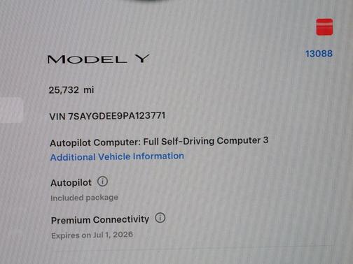 2023 Tesla Model Y *AUTOPILOT, NAVIGATION, SAFETY ALERTS, ADAPTIVE CRUISE, SURROUND VIEW CAMERAS, PANORAMA GLASS ROOF, HEATED SEATS/STEERING WHEEL, 20 INCH INDUCTION WHEELS, WIRELESS CHARGING