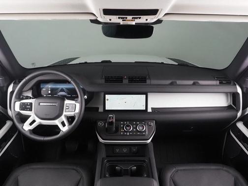 Fuji White 2024 Land Rover Defender 110 P300