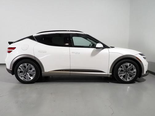 2024 Genesis GV60 Standard RWD