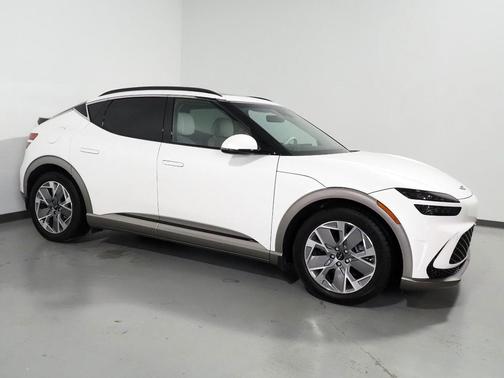 2024 Genesis GV60 Standard RWD