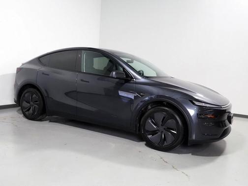 Stealth Grey 2026 Tesla Model Y Premium Rear-Wheel Drive