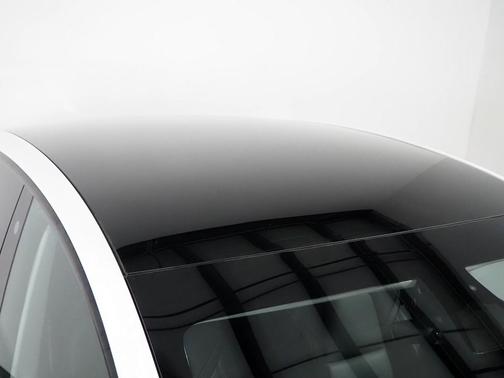 2023 Tesla Model Y *AUTOPILOT, NAVIGATION, SAFETY ALERTS, ADAPTIVE CRUISE, SURROUND VIEW CAMERAS, PANORAMA GLASS ROOF, HEATED SEATS/STEERING WHEEL, WIRELESS CHARGING