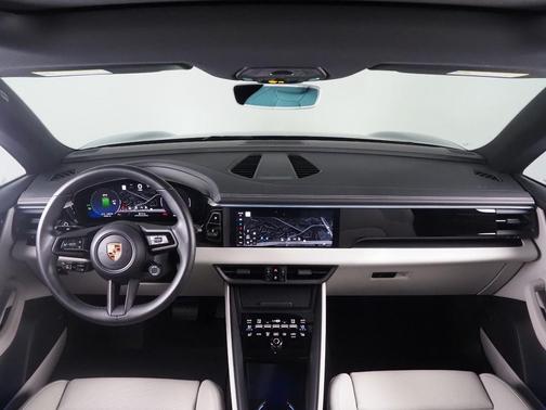 2024 Porsche Macan 4