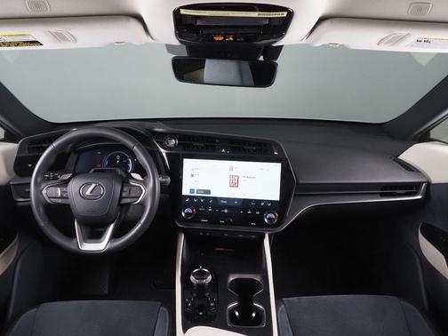 Eminent White Pearl 2023 Lexus RZ 450e Luxury