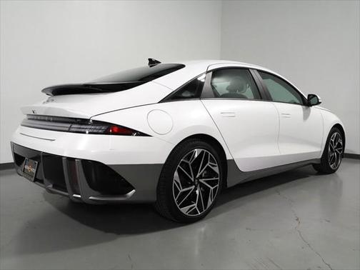 2024 Hyundai IONIQ 6 SEL