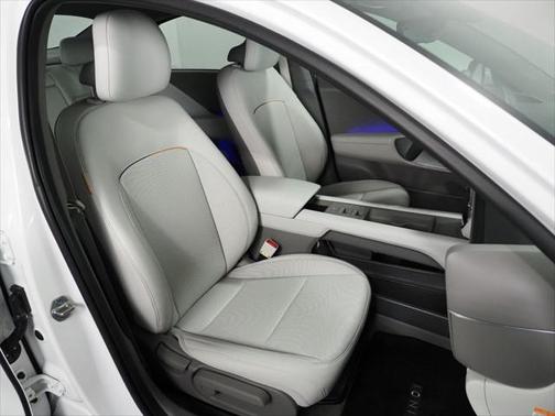 2024 Hyundai IONIQ 6 SEL