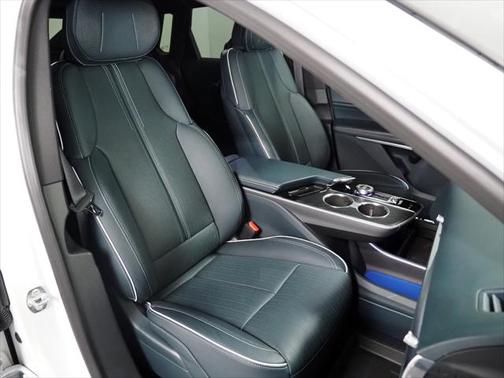 2024 Cadillac LYRIQ Luxury w/1SE