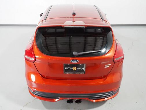 2018 Ford Focus ST 