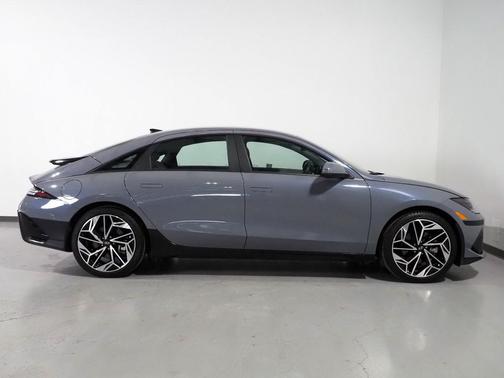2024 Hyundai IONIQ 6 SEL