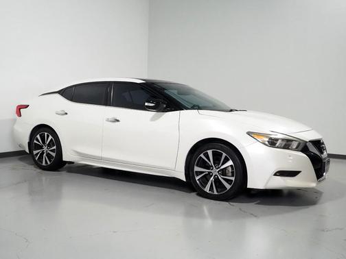 Pearl White 2017 Nissan Maxima 3.5 SL