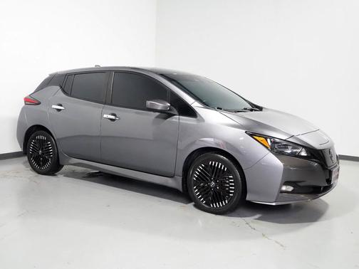 Gun Metallic 2023 Nissan Leaf SV PLUS 60 kWh