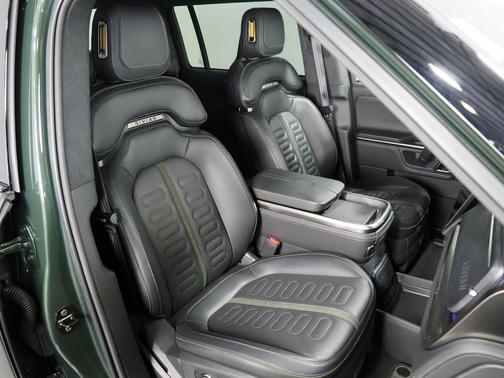 2024 Rivian R1S *DUAL MOTOR, STANDARD PLUS PACK, NAVIGATION, SAFETY ALERTS, ADAPTIVE CRUISE, 360 CAMERAS, PANO GLASS ROOF, LEATHER, CLIMATE SEATS, HEATED STEERING, 22 INCH WHEELS, MERIDIAN AUDIO, WIRELESS CHARGING