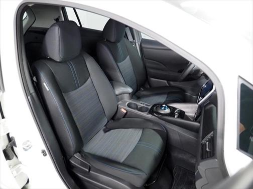 2023 Nissan Leaf SV PLUS 60 kWh