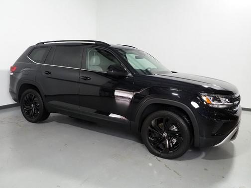 2022 Volkswagen Atlas 3.6L SE w/Technology