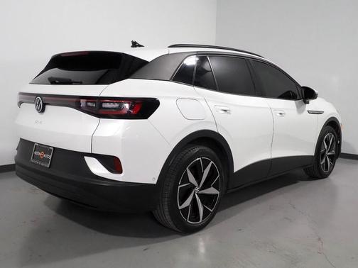 2023 Volkswagen ID.4 *PANORAMA GLASS ROOF, NAVIGATION, DIGITAL COCKPIT, ADAPTIVE CRUISE, SAFETY ALERTS, BACKUP-CAMERA, HEATED SEATS/STEERING, POWER LIFTGATE, WIRELESS CHARGING, ANDROID & APPLE