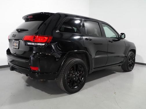 2021 Jeep Grand Cherokee Laredo