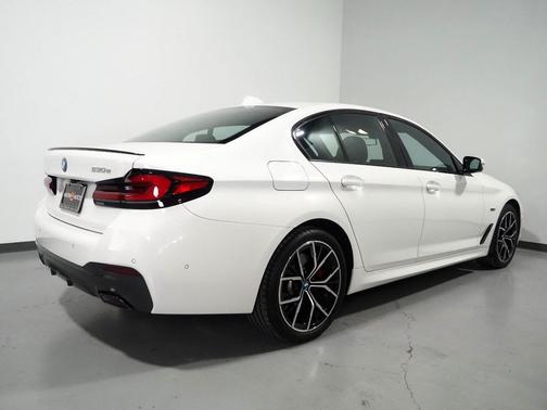 Alpine White 2023 BMW 530e Base