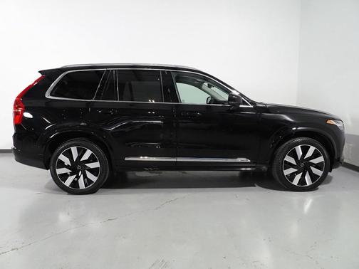 2024 Volvo XC90 Recharge Plug-In Hybrid T8 Plus 6-Seater
