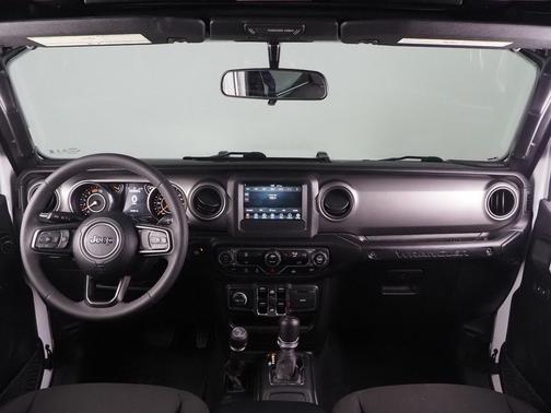 2023 Jeep Wrangler Willys