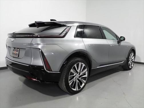 2024 Cadillac LYRIQ Luxury w/1SE