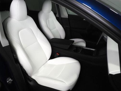 2025 Tesla Model Y Long Range Dual Motor All-Wheel Drive