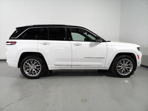 2022 Jeep Grand Cherokee 4xe Summit