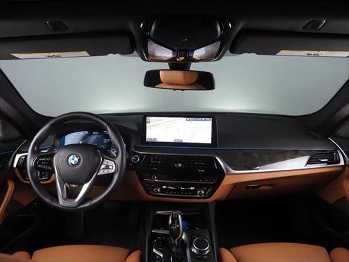2022 BMW 530e Base