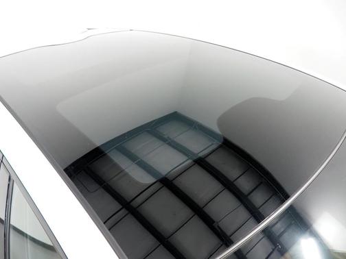 2023 Lexus RZ 450e Luxury