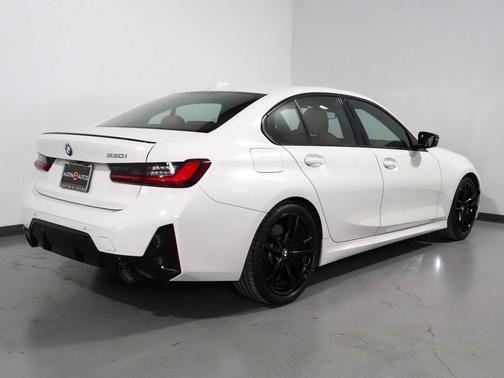 2023 BMW 330 *M SPORT, HEADS-UP DISPLAY, NAVIGATION, CURVED DISPLAY, SAFETY ALERTS, BACKUP-CAMERA, MOONROOF, HEATED SEATS/STEERING, 19 INCH WHEELS, WIRELESS CHARGING, ANDROID & APPLE