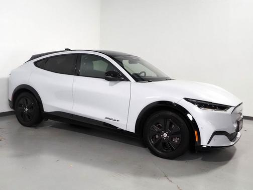 2023 Ford Mustang Mach-E California Route 1