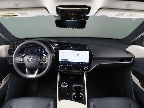 2023 Lexus RZ 450e *HEADS-UP DISPLAY, NAVIGATION, ADAPTIVE CRUISE, SAFETY ALERTS, 360 VIEW CAMERAS, 14 INCH DISPLAY, PANORAMA GLASS ROOF, CLIMATE SEATS, HEATED STEERING, ADVANCE PARK, WIRELESS CHARGING, ANDROID & APPLE