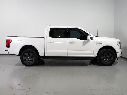 2023 Ford F-150 Lightning LARIAT