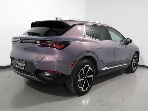 2024 Chevrolet Equinox EV 2LT