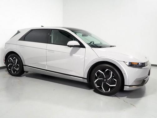 Cyber Gray 2024 Hyundai IONIQ 5 Limited