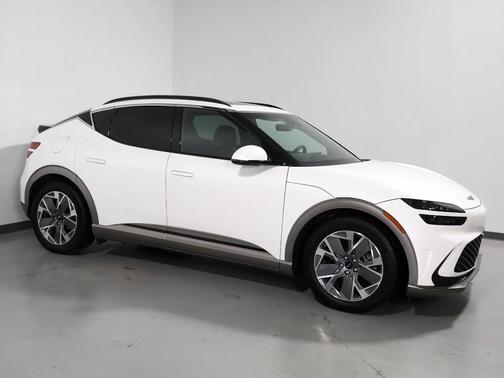 2024 Genesis GV60 Standard RWD