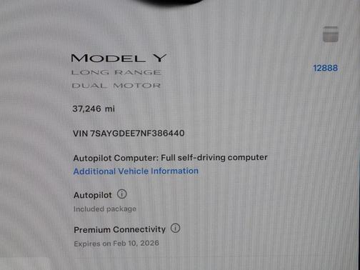2022 Tesla Model Y Long Range Dual Motor All-Wheel Drive