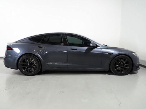 2022 Tesla Model S Dual Motor All-Wheel Drive